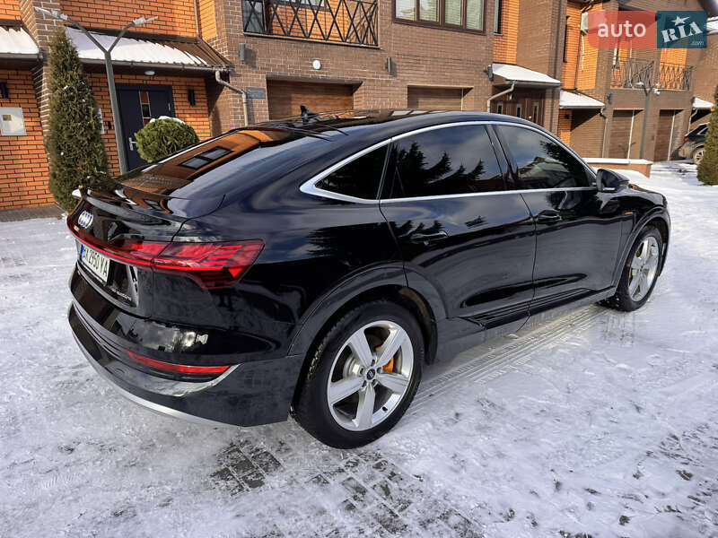 Внедорожник / Кроссовер Audi e-tron 2022 в Хмельницком