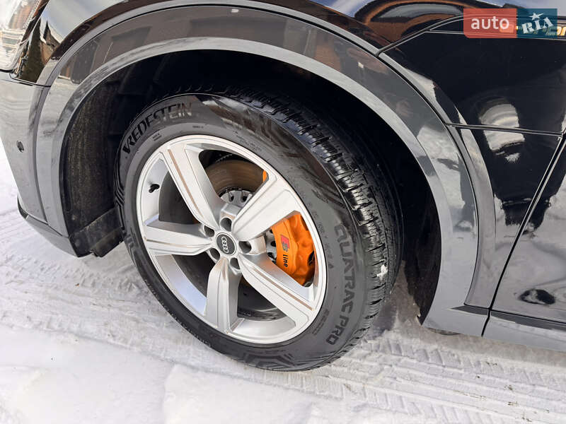 Внедорожник / Кроссовер Audi e-tron 2022 в Хмельницком