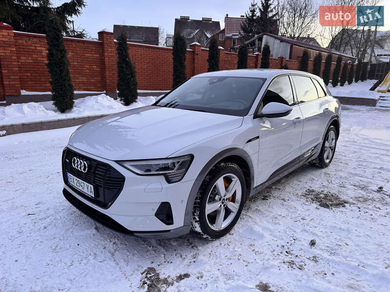 Позашляховик / Кросовер Audi e-tron 2022 в Хмельницькому фото 21 Позашляховик / Кросовер Audi e-tron 2022 в Хмельницькому