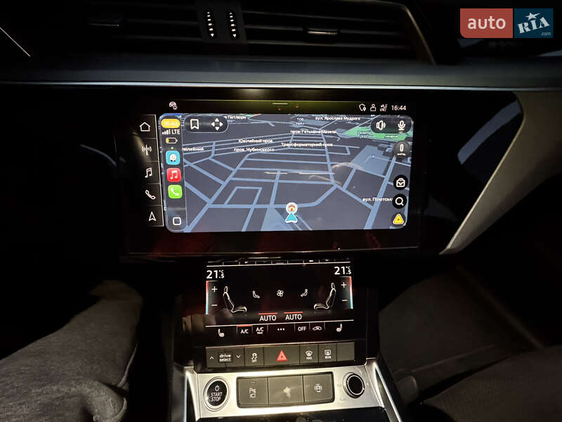 Позашляховик / Кросовер Audi e-tron 2022 в Хмельницькому фото 68 Позашляховик / Кросовер Audi e-tron 2022 в Хмельницькому