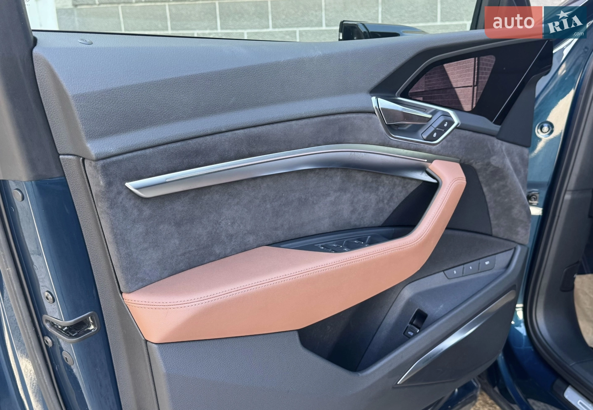 2019 Audi e-tron - мініатюра 5