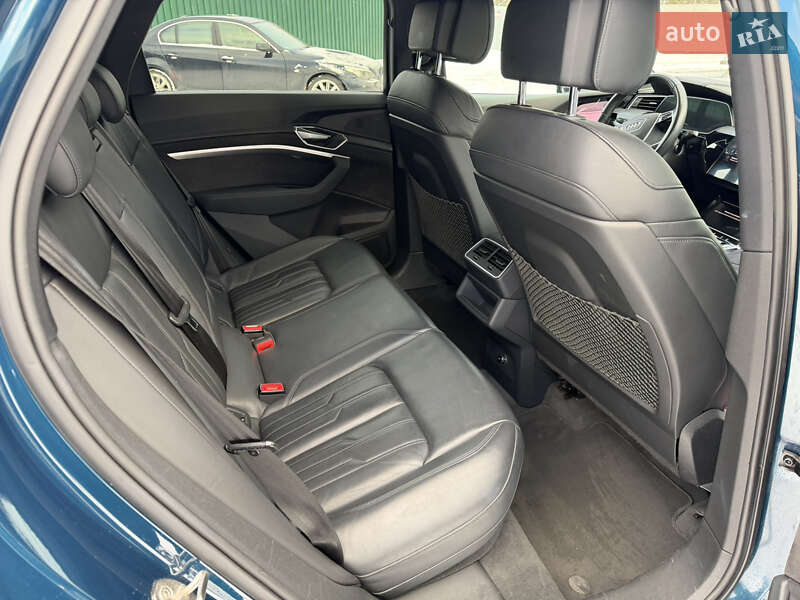 Позашляховик / Кросовер Audi e-tron 2019 в Луцьку