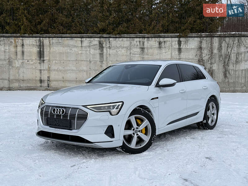 Внедорожник / Кроссовер Audi e-tron 2021 в Ровно