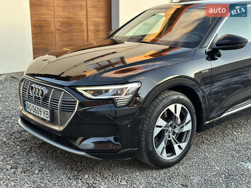Внедорожник / Кроссовер Audi e-tron 2020 в Ужгороде
