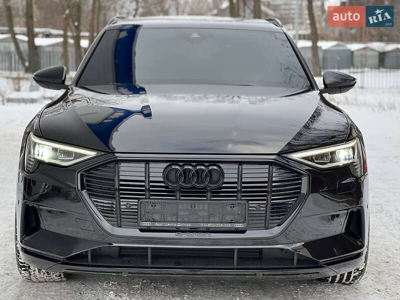 Внедорожник / Кроссовер Audi e-tron 2022 в Днепре