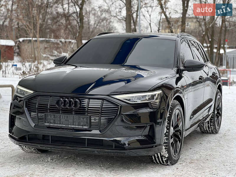 Внедорожник / Кроссовер Audi e-tron 2022 в Днепре