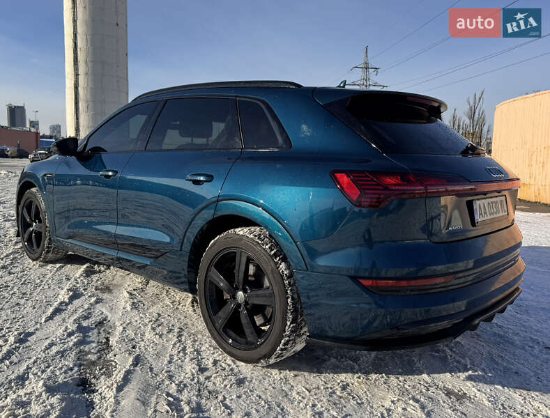 Audi e-tron 2019