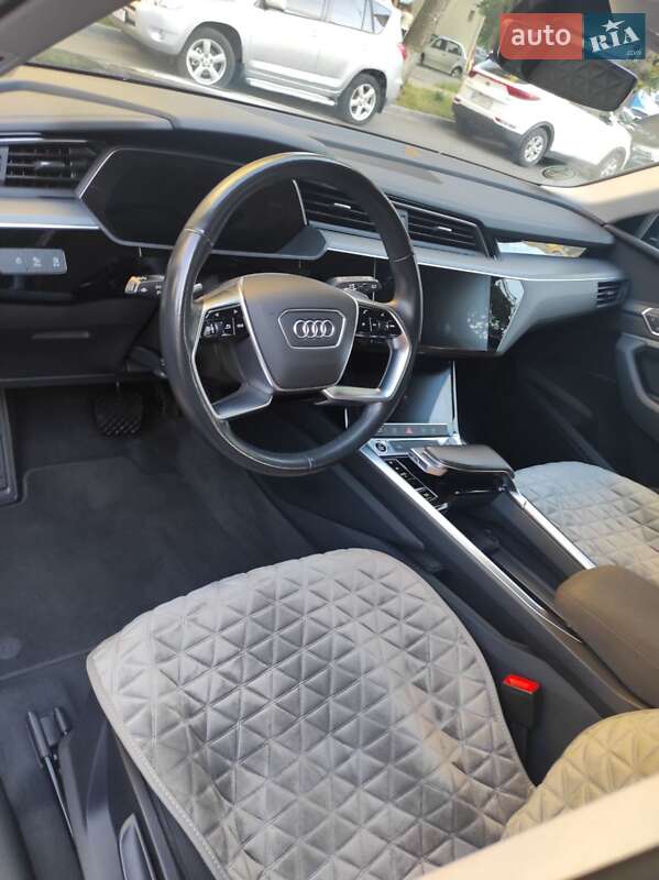 Позашляховик / Кросовер Audi e-tron 2021 в Вінниці фото 9 Позашляховик / Кросовер Audi e-tron 2021 в Вінниці