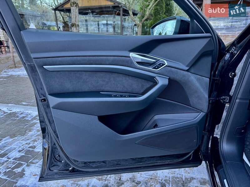Позашляховик / Кросовер Audi e-tron 2020 в Дрогобичі