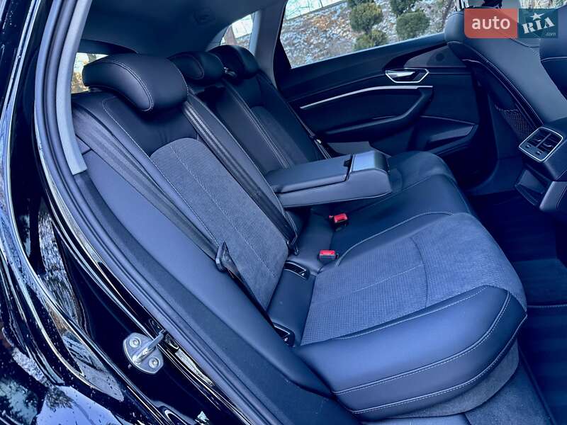 Позашляховик / Кросовер Audi e-tron 2020 в Дрогобичі