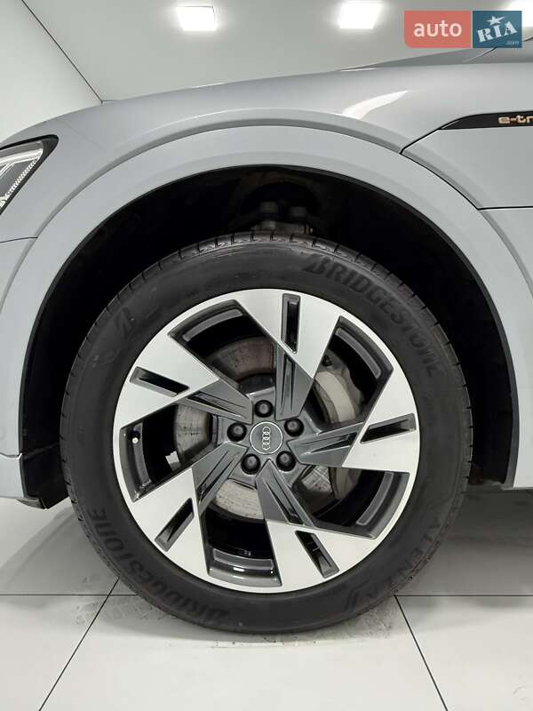 Позашляховик / Кросовер Audi e-tron 2020 в Одесі фото 19 Позашляховик / Кросовер Audi e-tron 2020 в Одесі