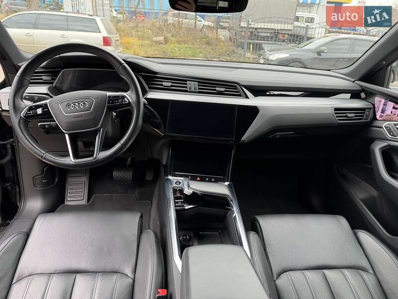Внедорожник / Кроссовер Audi e-tron 2021 в Ровно