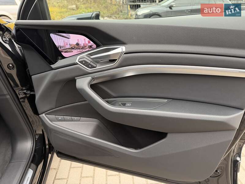 Внедорожник / Кроссовер Audi e-tron 2021 в Ровно
