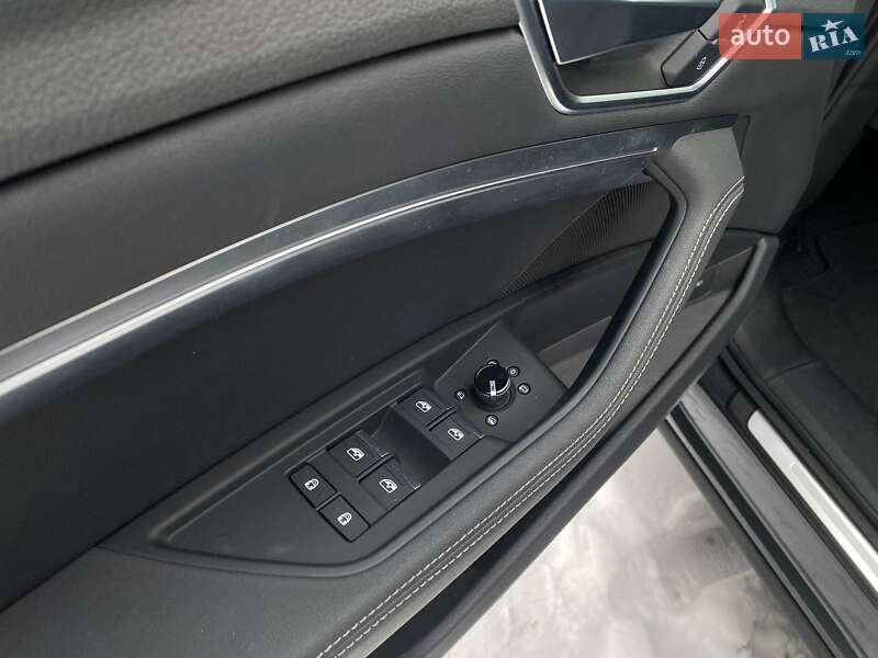 Позашляховик / Кросовер Audi e-tron 2020 в Львові фото 12 Позашляховик / Кросовер Audi e-tron 2020 в Львові
