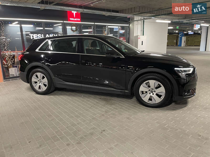 Внедорожник / Кроссовер Audi e-tron 2020 в Киеве