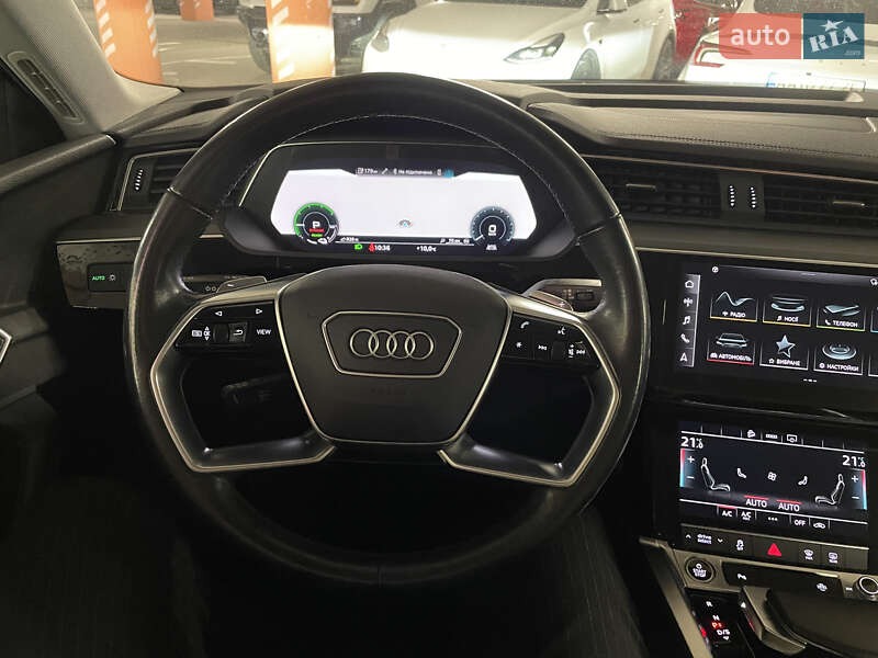 Внедорожник / Кроссовер Audi e-tron 2020 в Киеве