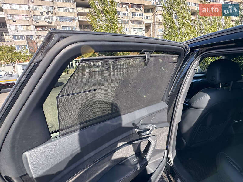 Внедорожник / Кроссовер Audi e-tron 2019 в Одессе фото 17 Внедорожник / Кроссовер Audi e-tron 2019 в Одессе