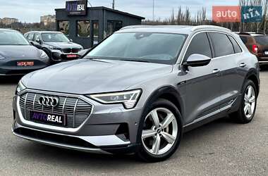 Позашляховик / Кросовер Audi e-tron 2021 в Кривому Розі
