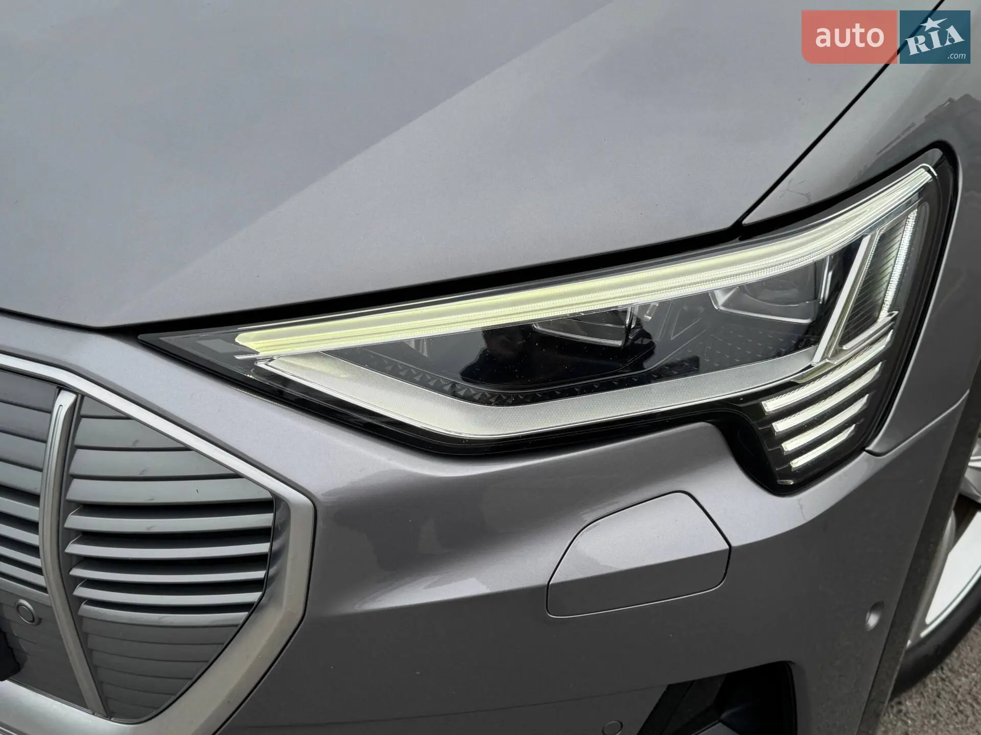 2021 Audi e-tron - мініатюра 11