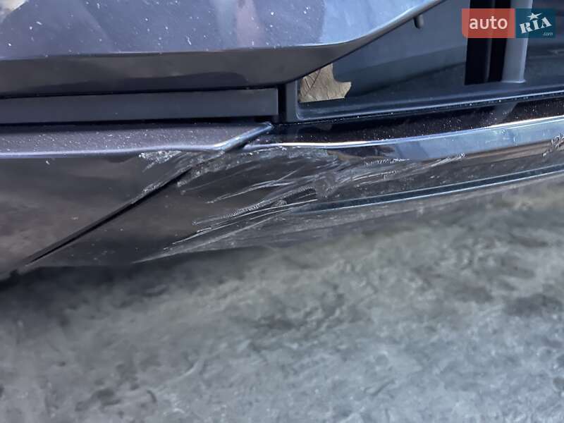 Внедорожник / Кроссовер Audi e-tron 2022 в Киеве