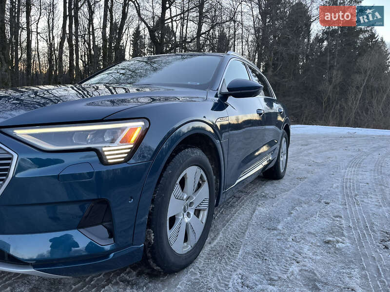 Внедорожник / Кроссовер Audi e-tron 2019 в Ивано-Франковске