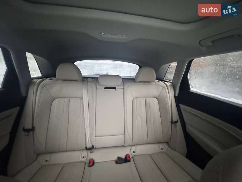 Внедорожник / Кроссовер Audi e-tron 2019 в Киеве