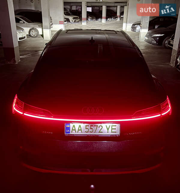 Позашляховик / Кросовер Audi e-tron 2020 в Києві