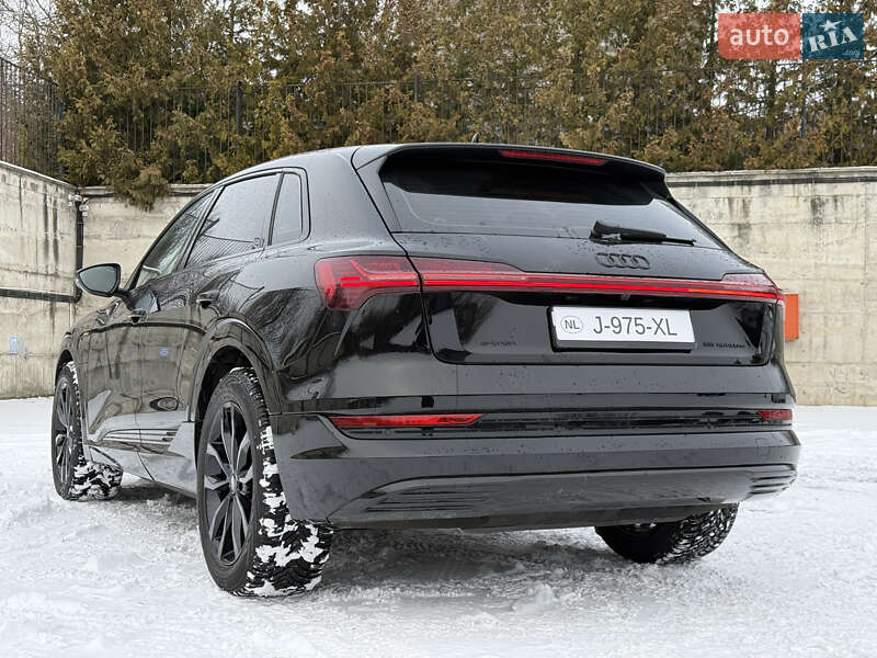 Внедорожник / Кроссовер Audi e-tron 2020 в Ровно
