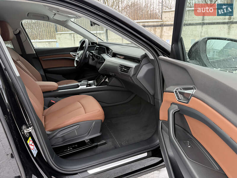 Внедорожник / Кроссовер Audi e-tron 2020 в Ровно