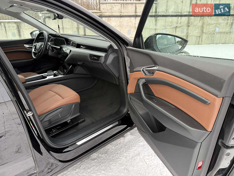 Внедорожник / Кроссовер Audi e-tron 2020 в Ровно