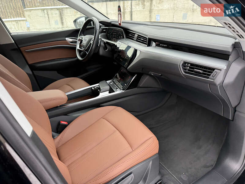 Внедорожник / Кроссовер Audi e-tron 2020 в Ровно