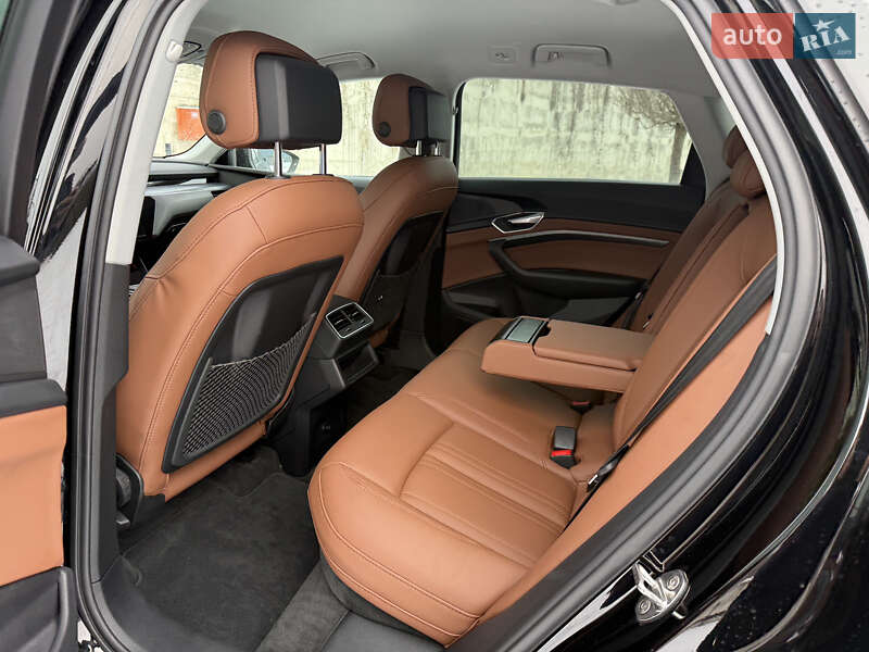 Внедорожник / Кроссовер Audi e-tron 2020 в Ровно