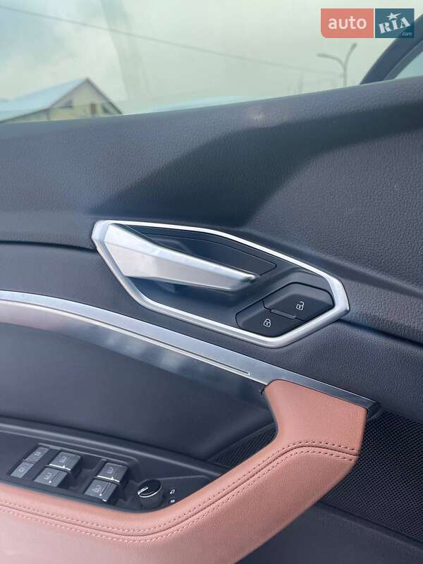 Внедорожник / Кроссовер Audi e-tron 2021 в Львове