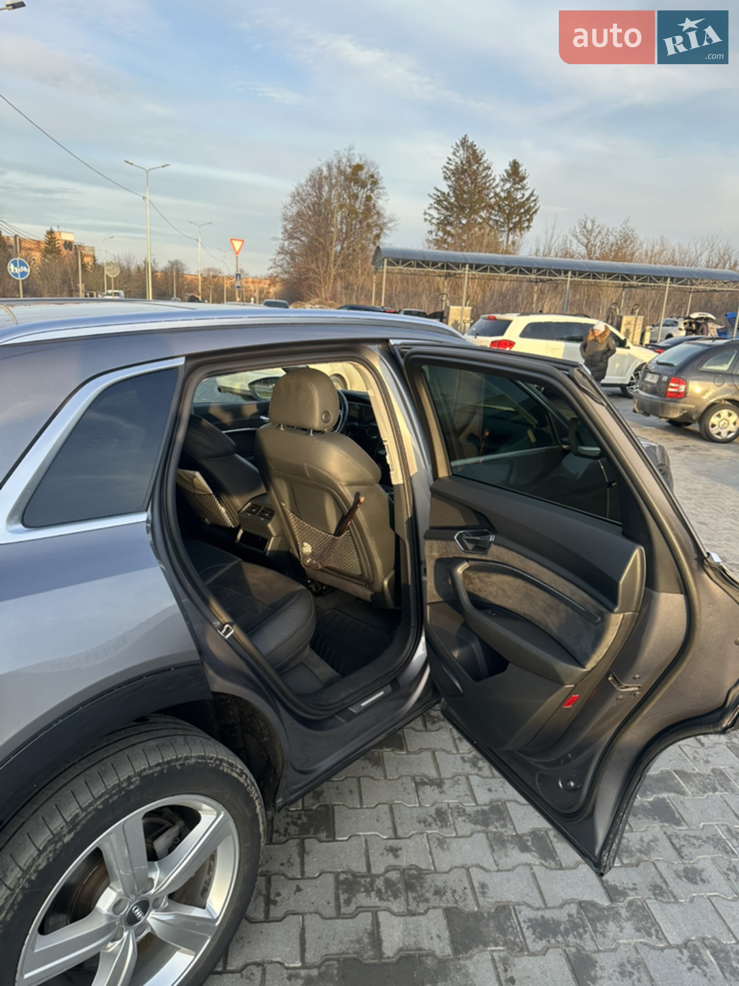 2019 Audi e-tron - мініатюра 7