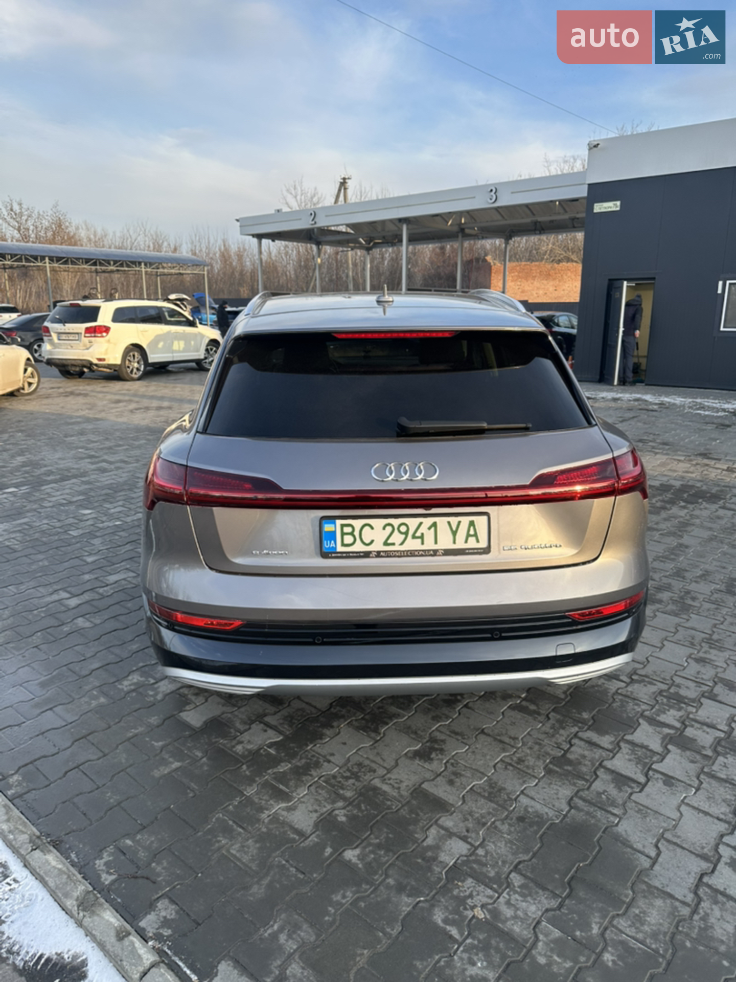 2019 Audi e-tron - мініатюра 12