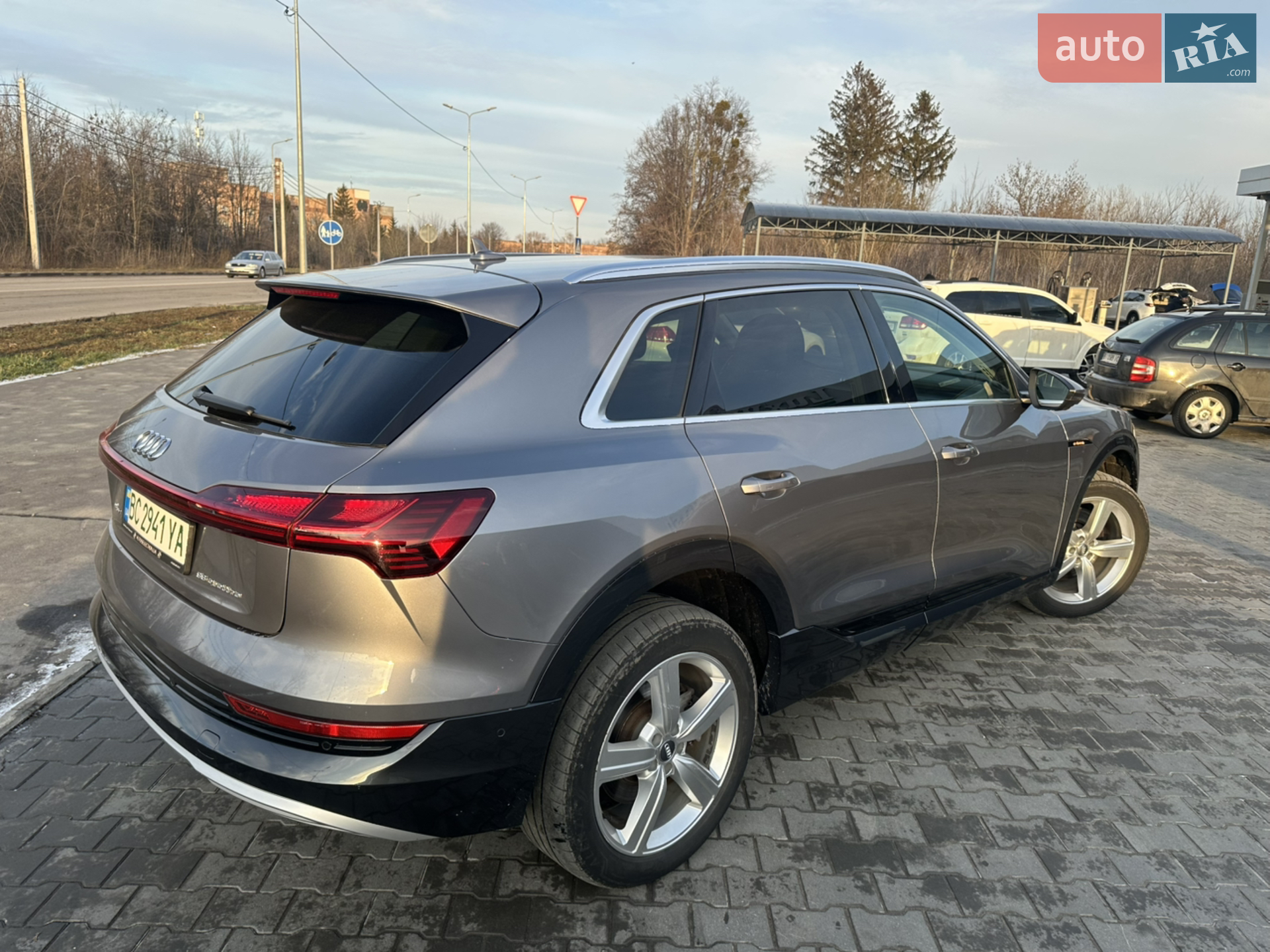 2019 Audi e-tron - мініатюра 11