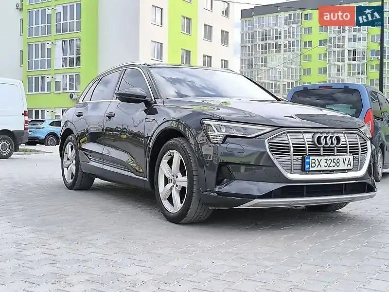 Audi e-tron