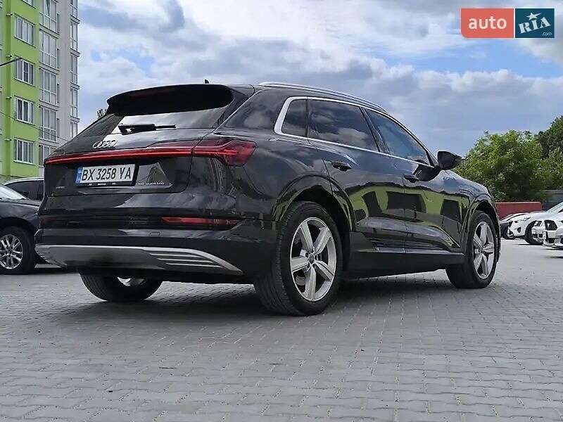 Внедорожник / Кроссовер Audi e-tron 2019 в Хмельницком фото 6 Внедорожник / Кроссовер Audi e-tron 2019 в Хмельницком