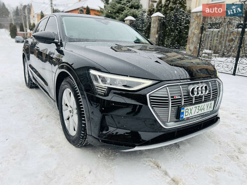 Внедорожник / Кроссовер Audi e-tron 2022 в Хмельницком