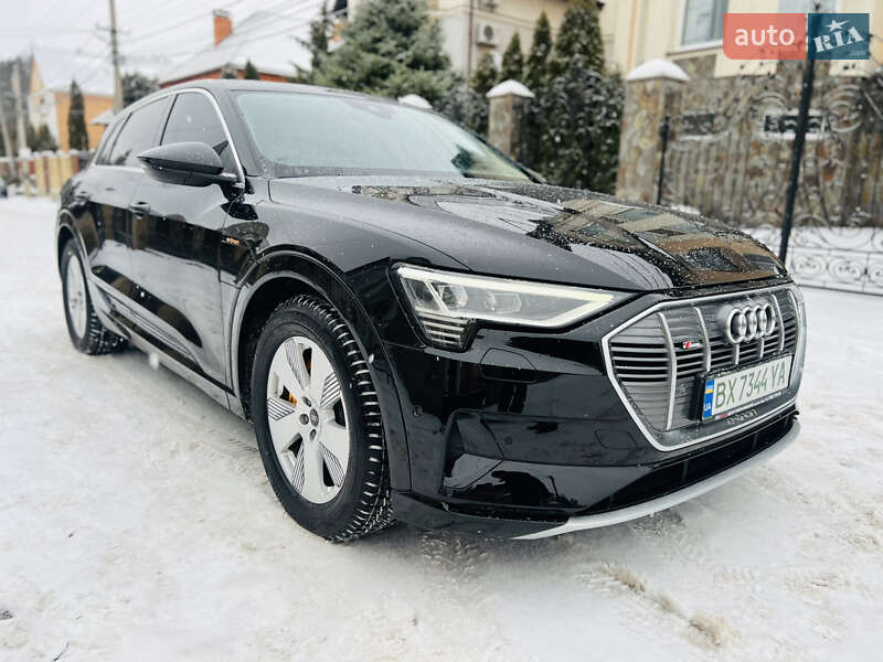 Внедорожник / Кроссовер Audi e-tron 2022 в Хмельницком