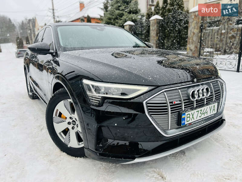 Внедорожник / Кроссовер Audi e-tron 2022 в Хмельницком