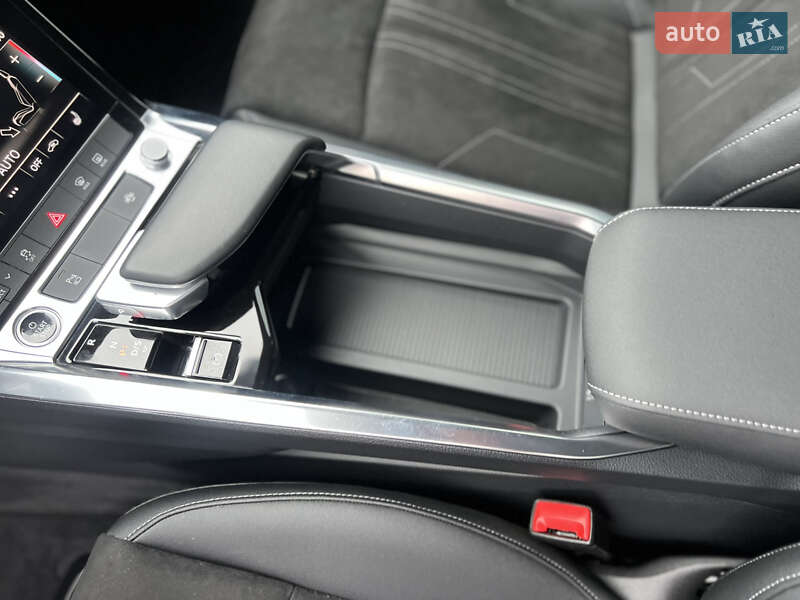 Внедорожник / Кроссовер Audi e-tron 2022 в Хмельницком