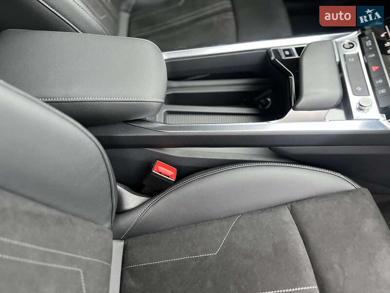 Внедорожник / Кроссовер Audi e-tron 2022 в Хмельницком