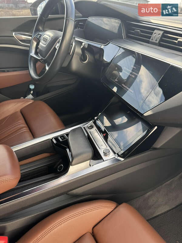 Внедорожник / Кроссовер Audi e-tron 2021 в Ужгороде фото 5 Внедорожник / Кроссовер Audi e-tron 2021 в Ужгороде