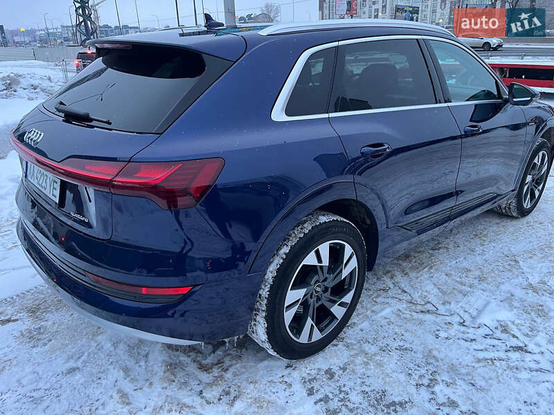 Внедорожник / Кроссовер Audi e-tron 2022 в Киеве фото 8 Внедорожник / Кроссовер Audi e-tron 2022 в Киеве