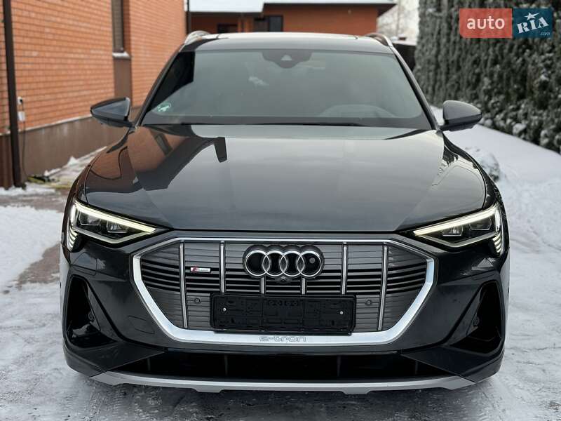 Внедорожник / Кроссовер Audi e-tron 2020 в Киеве