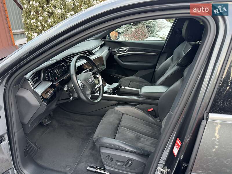 Внедорожник / Кроссовер Audi e-tron 2020 в Киеве