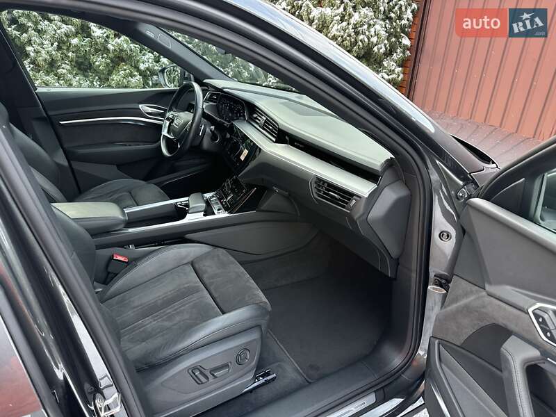 Внедорожник / Кроссовер Audi e-tron 2020 в Киеве