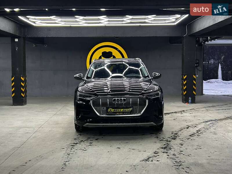 Внедорожник / Кроссовер Audi e-tron 2019 в Черновцах