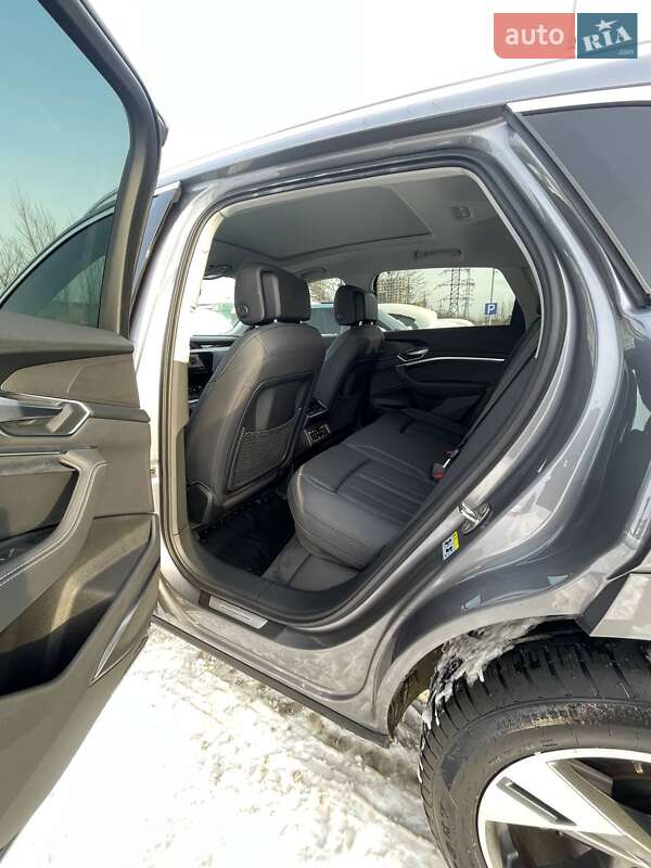 Внедорожник / Кроссовер Audi e-tron 2020 в Львове